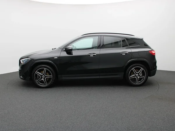 Mercedes-Benz GLA (2025) — foto 32 van 37