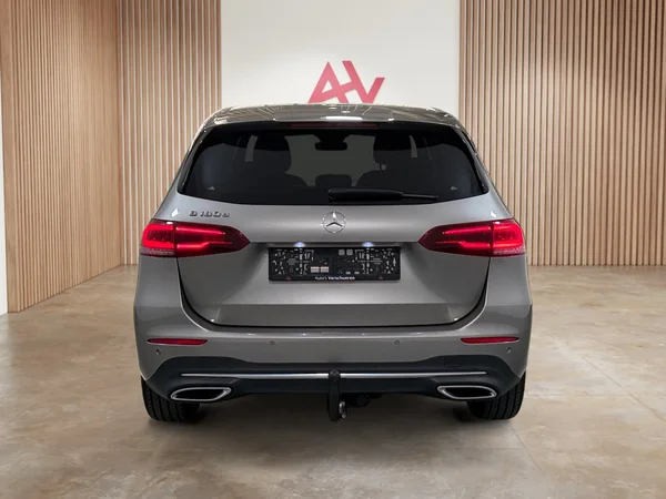 Mercedes-Benz B-180 (2019) — foto 28 van 30