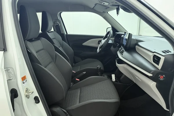 Suzuki Swift (2025) — foto 16 van 18