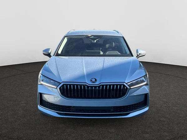 SKODA Superb Combi (2026) — foto 24 van 24