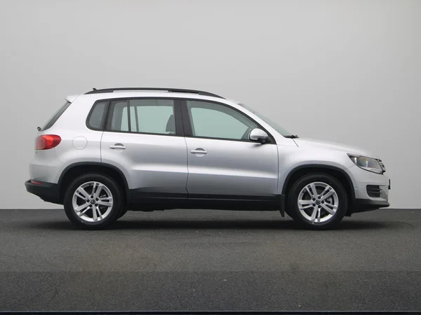 VOLKSWAGEN Tiguan (2016) — foto 17 van 19