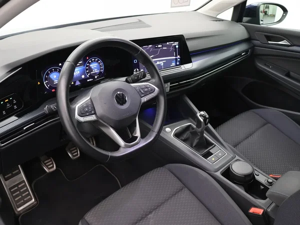 Volkswagen Golf (2021) — foto 2 van 28