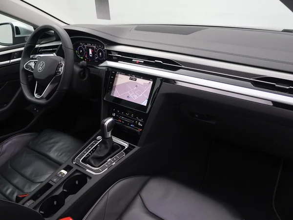 VOLKSWAGEN Arteon Shooting Brake eHybrid (2022) — foto 12 van 18