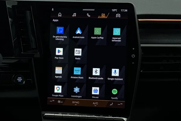 Renault Austral E-Tech (HEV) (2024) — foto 3 van 18