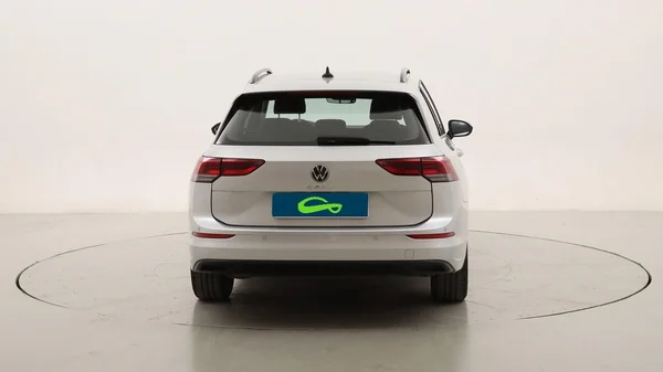 Volkswagen Golf VIII SW (2024) — foto 22 van 27