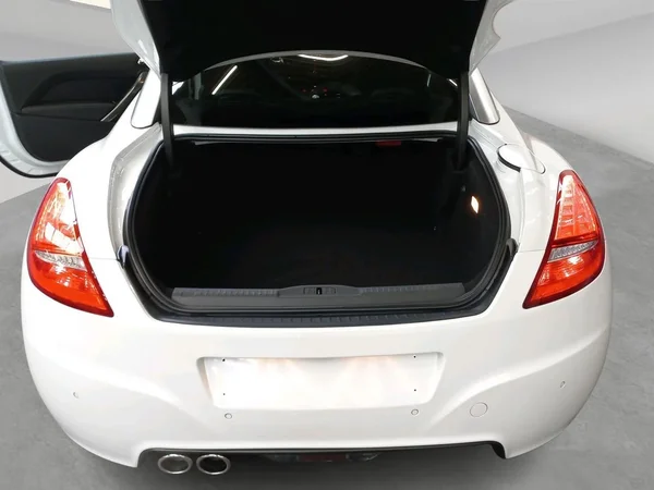 Peugeot RCZ (2014) — foto 22 van 24