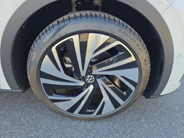 VOLKSWAGEN ID.5 (2025) — foto 5 van 22