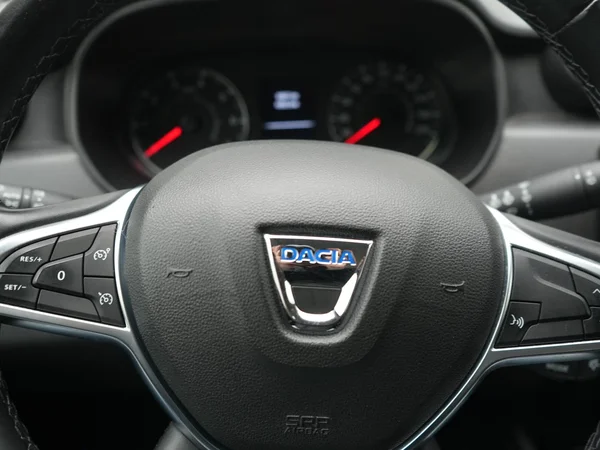 DACIA Duster (2021) — foto 7 van 22