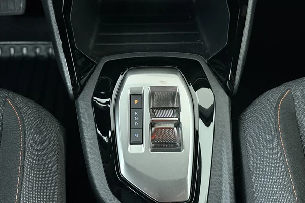 Peugeot 2008 (2025) — foto 4 van 18