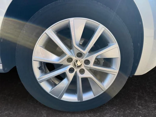 SKODA Kamiq (2022) — foto 16 van 31