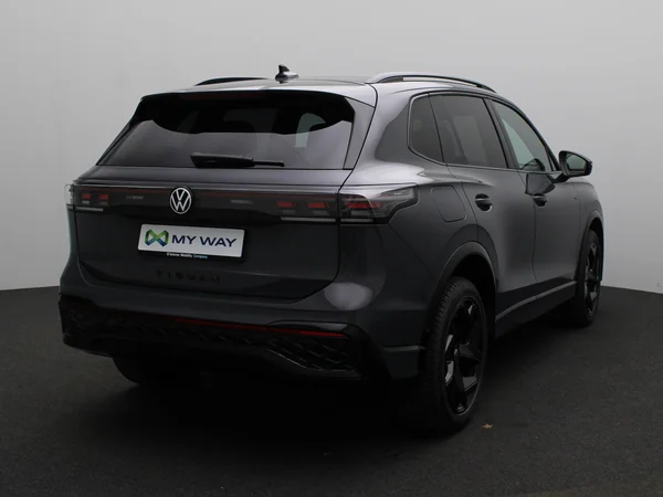 VOLKSWAGEN Tiguan eHybrid (PHEV) (2025) — foto 14 van 20