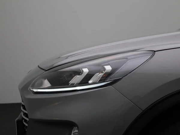 Ford Kuga (2023) — foto 8 van 42