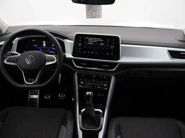 Volkswagen T-Roc (2025) — foto 6 van 24