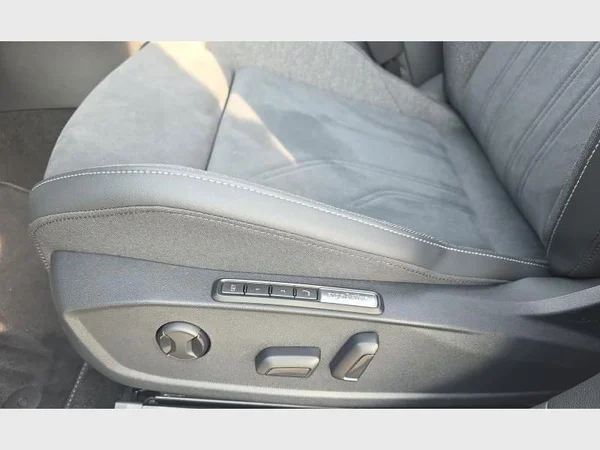 Volkswagen Golf VII SW (2026) — foto 4 van 24