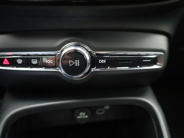 Volvo XC40 (2023) — foto 14 van 41