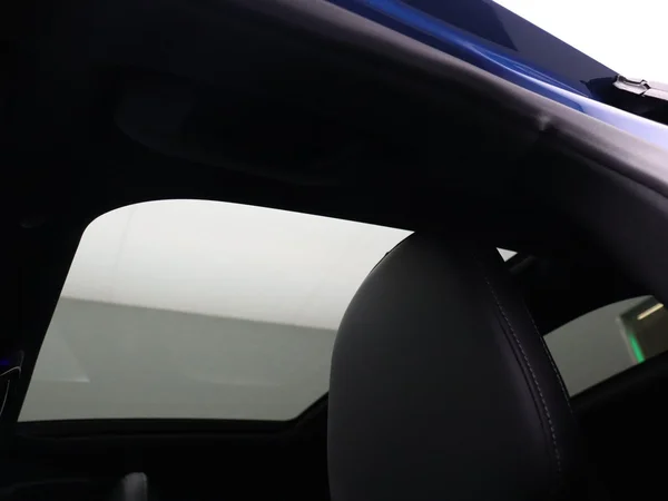 Mercedes-Benz C-Klasse (2023) — foto 6 van 33