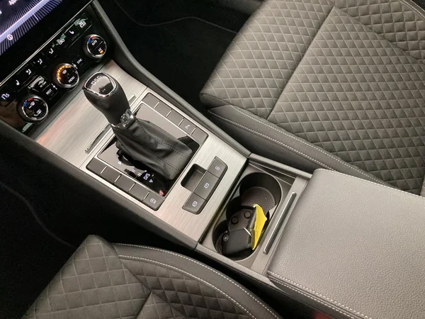 SKODA Superb Combi (2020) — foto 18 van 35