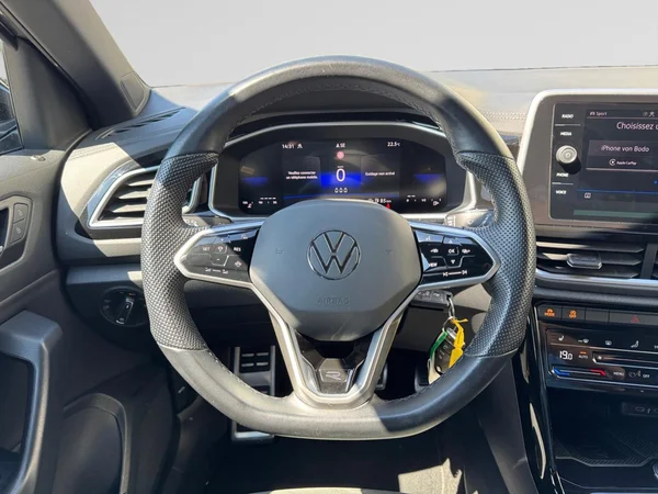 VOLKSWAGEN T-Roc (2023) — foto 4 van 24