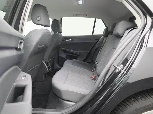 Volkswagen Golf (2021) — foto 4 van 37