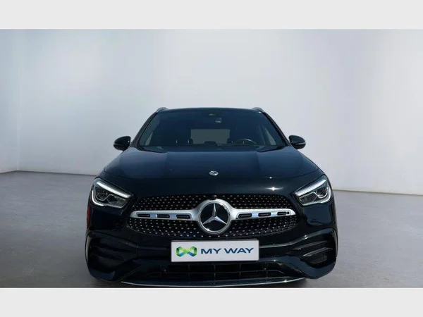 Mercedes-Benz GLA 180 (2022) — foto 23 van 29