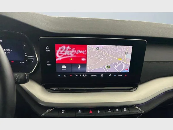 Skoda Octavia Combi (2022) — foto 5 van 15