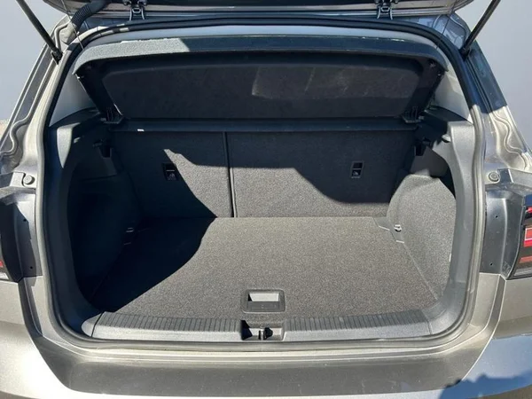 VOLKSWAGEN T-Cross (2020) — foto 24 van 31