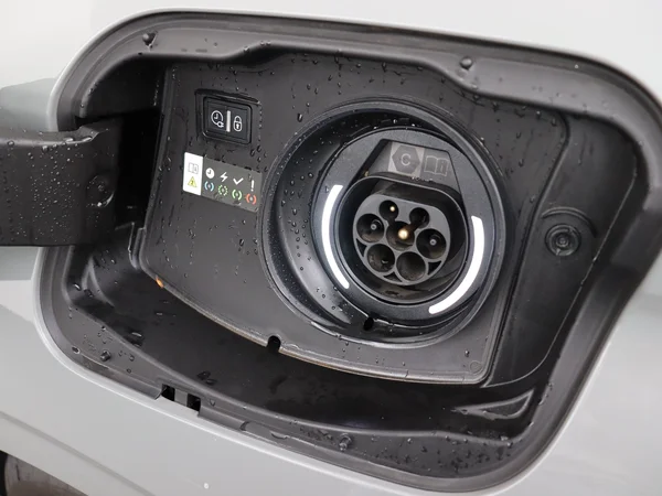 DS AUTOMOBILES DS 4 (2023) — foto 15 van 28