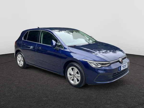 VOLKSWAGEN Golf VIII (2023) — foto 12 van 18