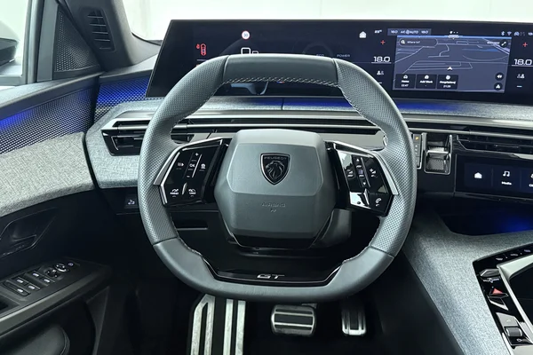 Peugeot 5008 (2025) — foto 2 van 20