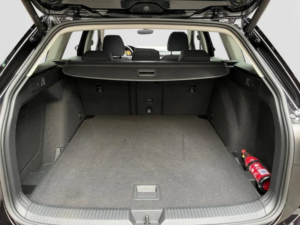 VOLKSWAGEN Golf VIII SW (2023) — foto 6 van 16