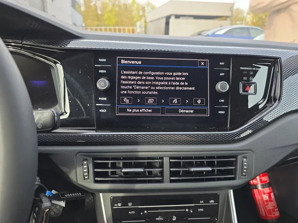 VOLKSWAGEN Polo (2025) — foto 15 van 43
