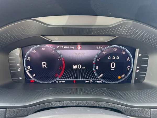 SKODA Karoq (2026) — foto 6 van 20