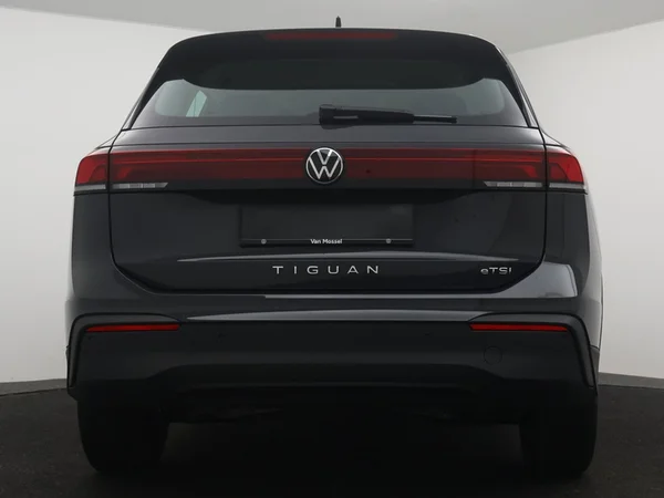 VOLKSWAGEN Tiguan (2025) — foto 22 van 27