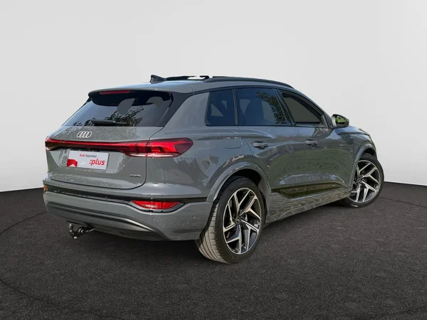AUDI Q6 e-tron (2025) — foto 14 van 19