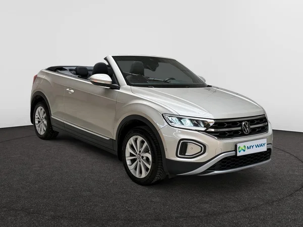 VOLKSWAGEN T-Roc Cabriolet (2022) — foto 11 van 17