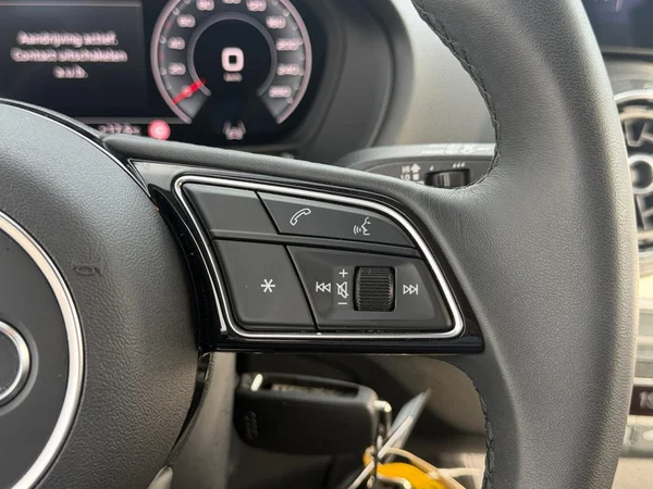 AUDI Q2 (2024) — foto 2 van 20