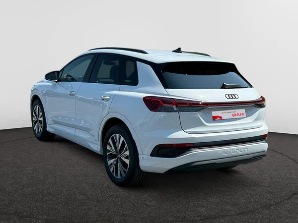 AUDI Q4 e-tron (2025) — foto 15 van 21