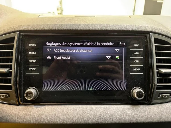 SKODA Karoq (2021) — foto 20 van 33