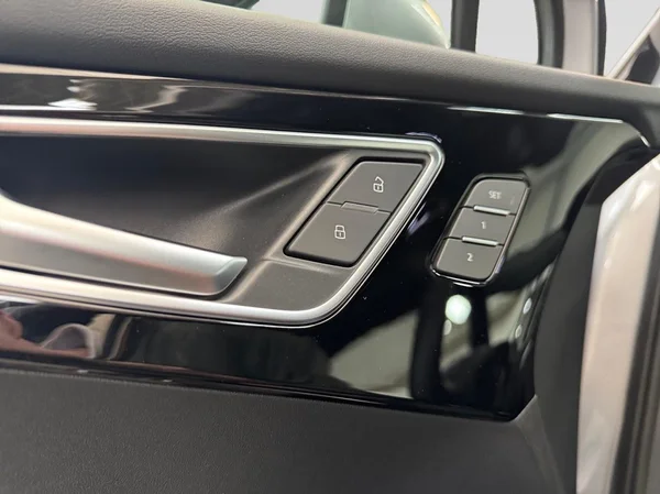 AUDI Q4 e-tron (2025) — foto 5 van 15