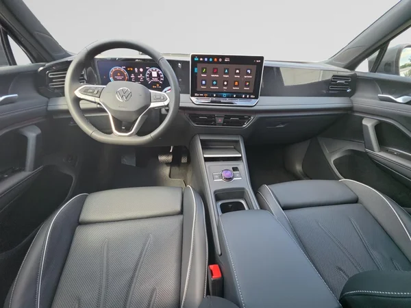 VOLKSWAGEN Tiguan (2026) — foto 2 van 24