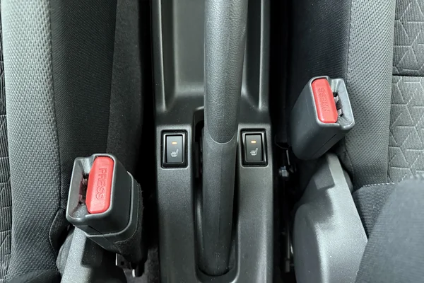 Suzuki Swift (2025) — foto 9 van 18