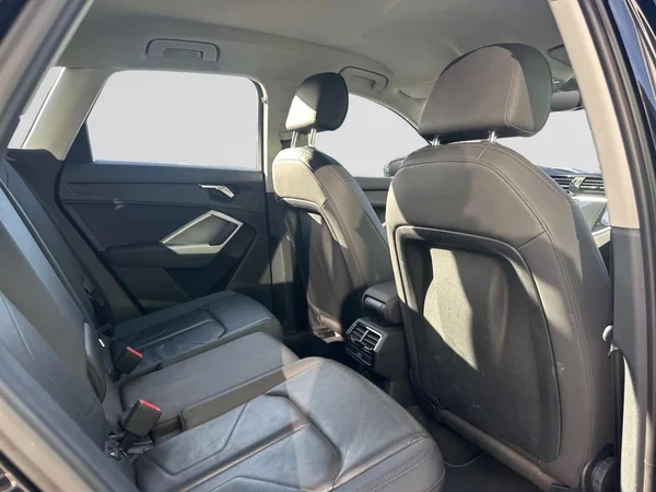 AUDI Q3 Dsl (2021) — foto 19 van 22