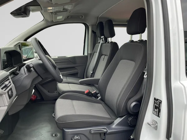 VOLKSWAGEN Transporter T7 30 Fou Lwb Dsl (2025) — foto 17 van 21