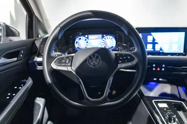 Volkswagen Golf (2024) — foto 2 van 32
