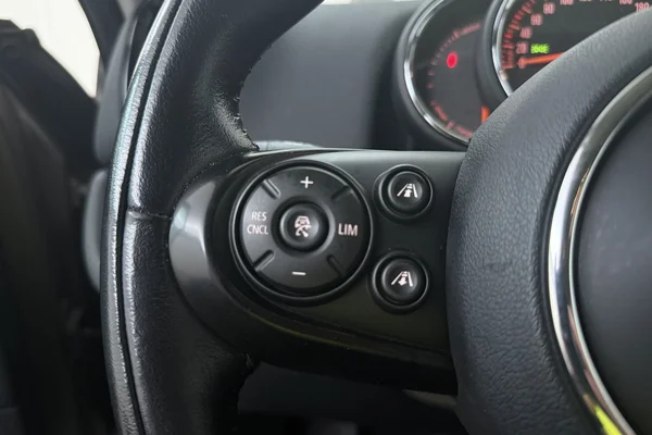 Mini Mini Countryman PHEV (F60) (2017) — foto 5 van 18