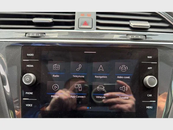Volkswagen Tiguan (2021) — foto 6 van 27