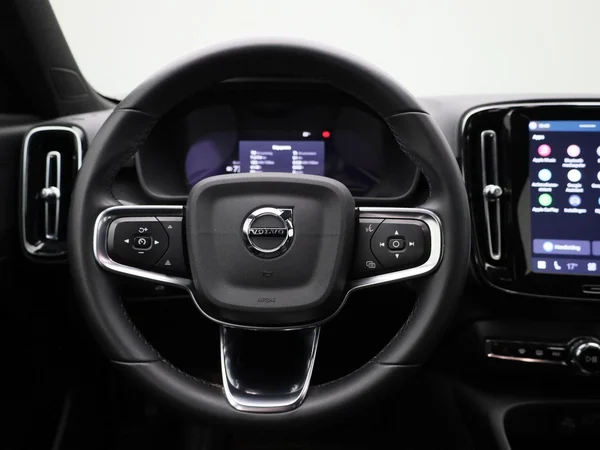 Volvo XC40 (2023) — foto 37 van 39