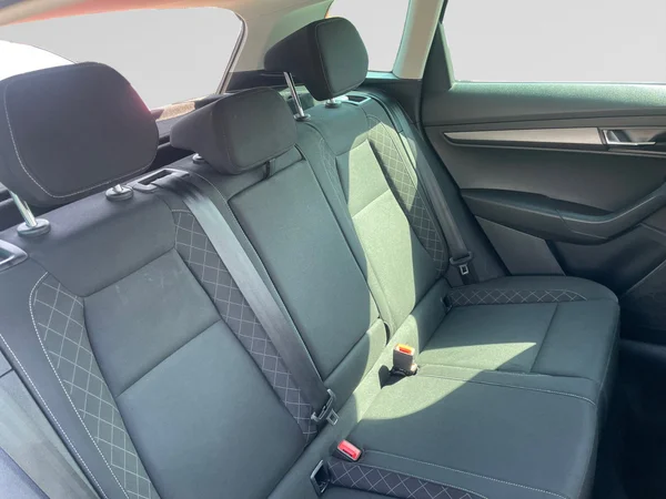 SKODA Karoq (2020) — foto 8 van 21