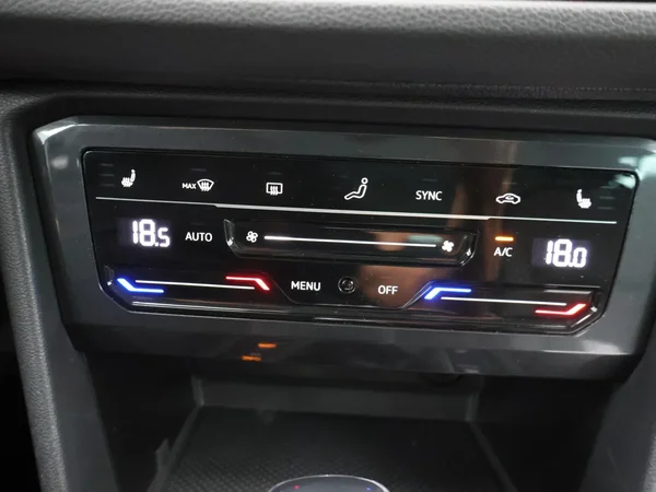 Volkswagen Tiguan (2023) — foto 3 van 26