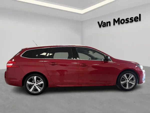 Peugeot 308 (2020) — foto 17 van 21